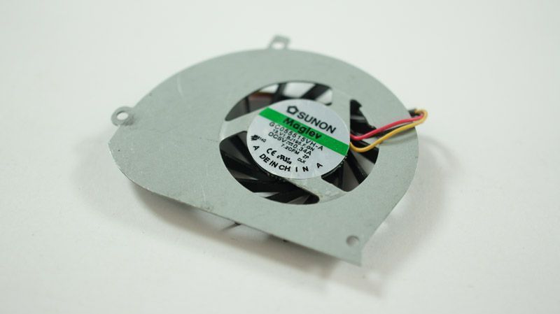 Вентилятор для ноутбука Toshiba Satellite T130 (ВЕРСИЯ 2), T131, T132, T133, T134, T135, Acer FERRARI ONE 200, 3pin (GC053507VH-A, B4228.13:V1.F.GN) (Кулер) LBM-045020 фото