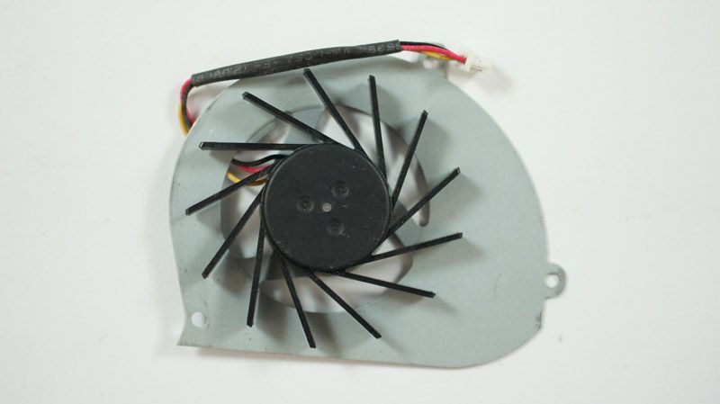 Вентилятор для ноутбука Toshiba Satellite T130 (ВЕРСИЯ 2), T131, T132, T133, T134, T135, Acer FERRARI ONE 200, 3pin (GC053507VH-A, B4228.13:V1.F.GN) (Кулер) LBM-045020 фото